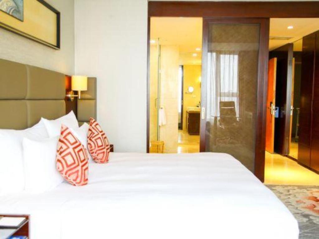 Wenzhou Binhai Grand Hotel Exterior photo